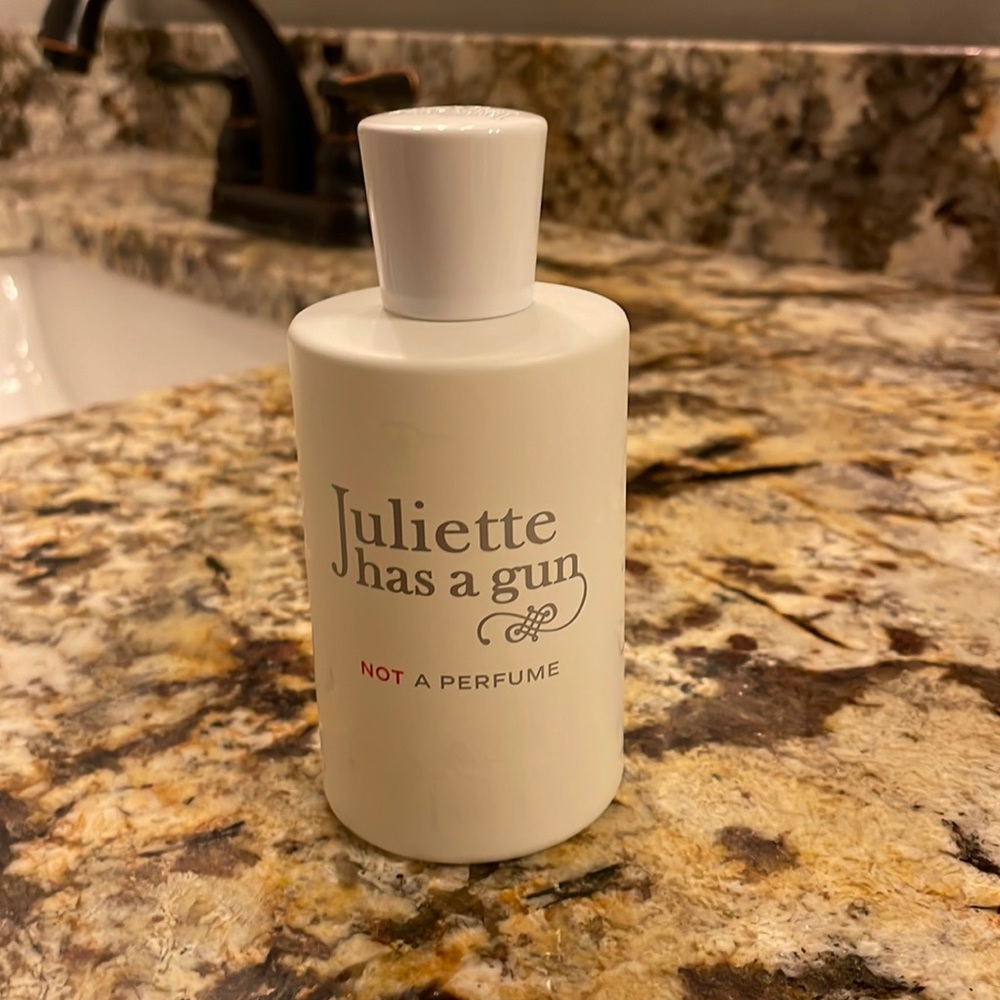 Juliette has a gun NOT a perfume